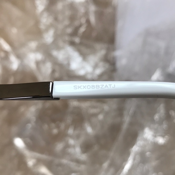 Fendi Sunglasses - Picture 5 of 8